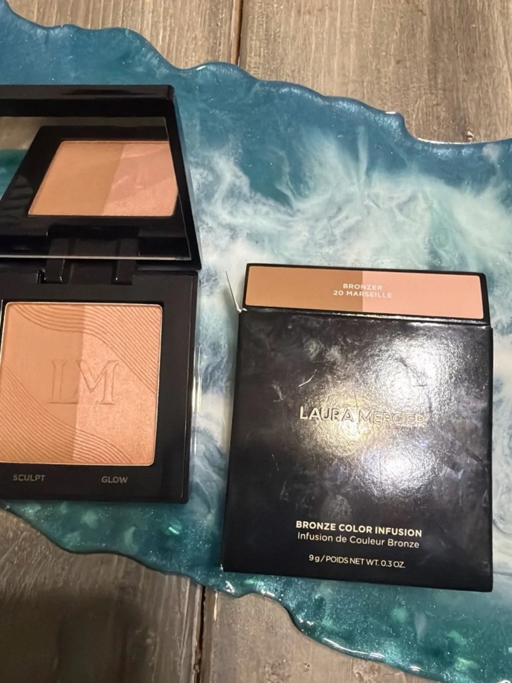 Laura Mercier Sculpt & Glow Face Duo bronzer in Marseille